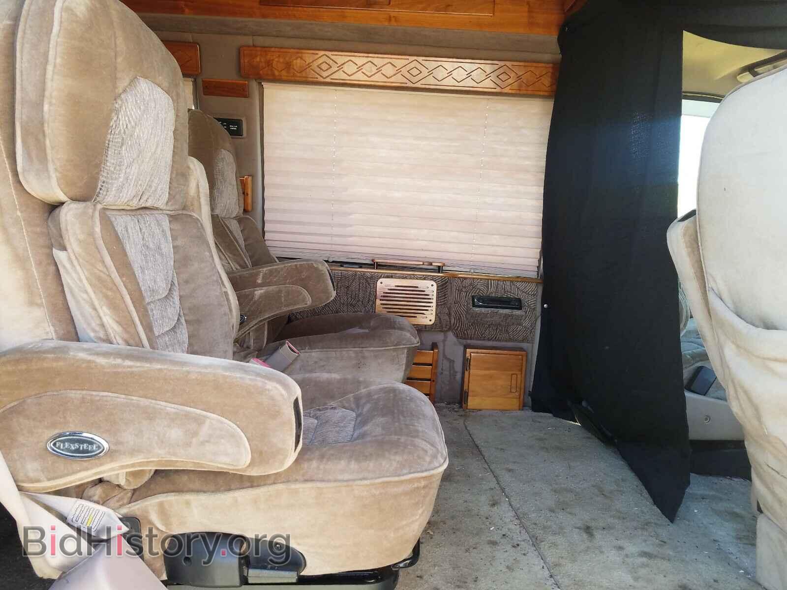 1999 FORD ECONOLINE - VIN: 1FDPE24L9XHB17633 - Photo 6