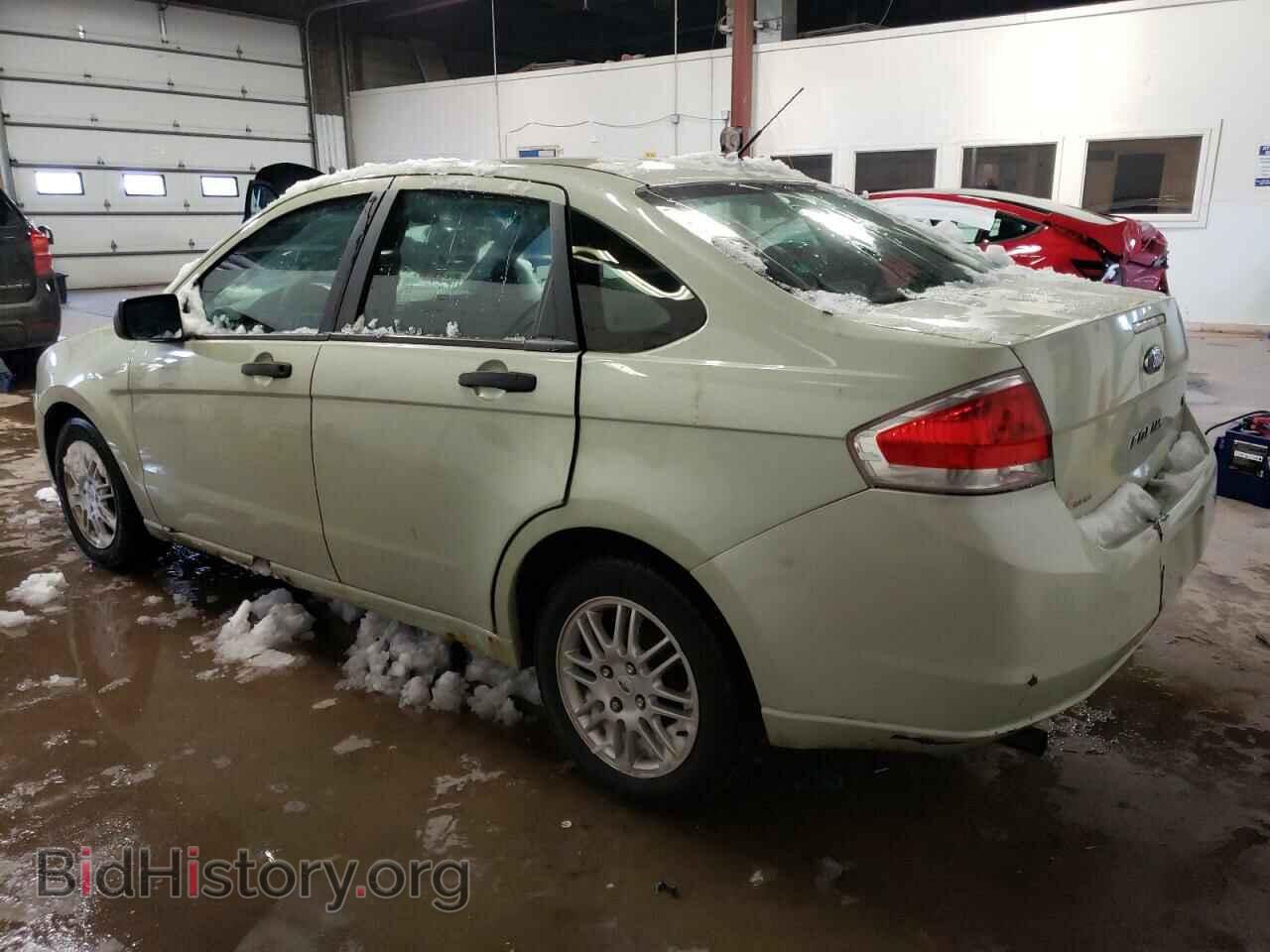 2011 FORD FOCUS - VIN: 1FAHP3FN1BW202774 - Фото 2