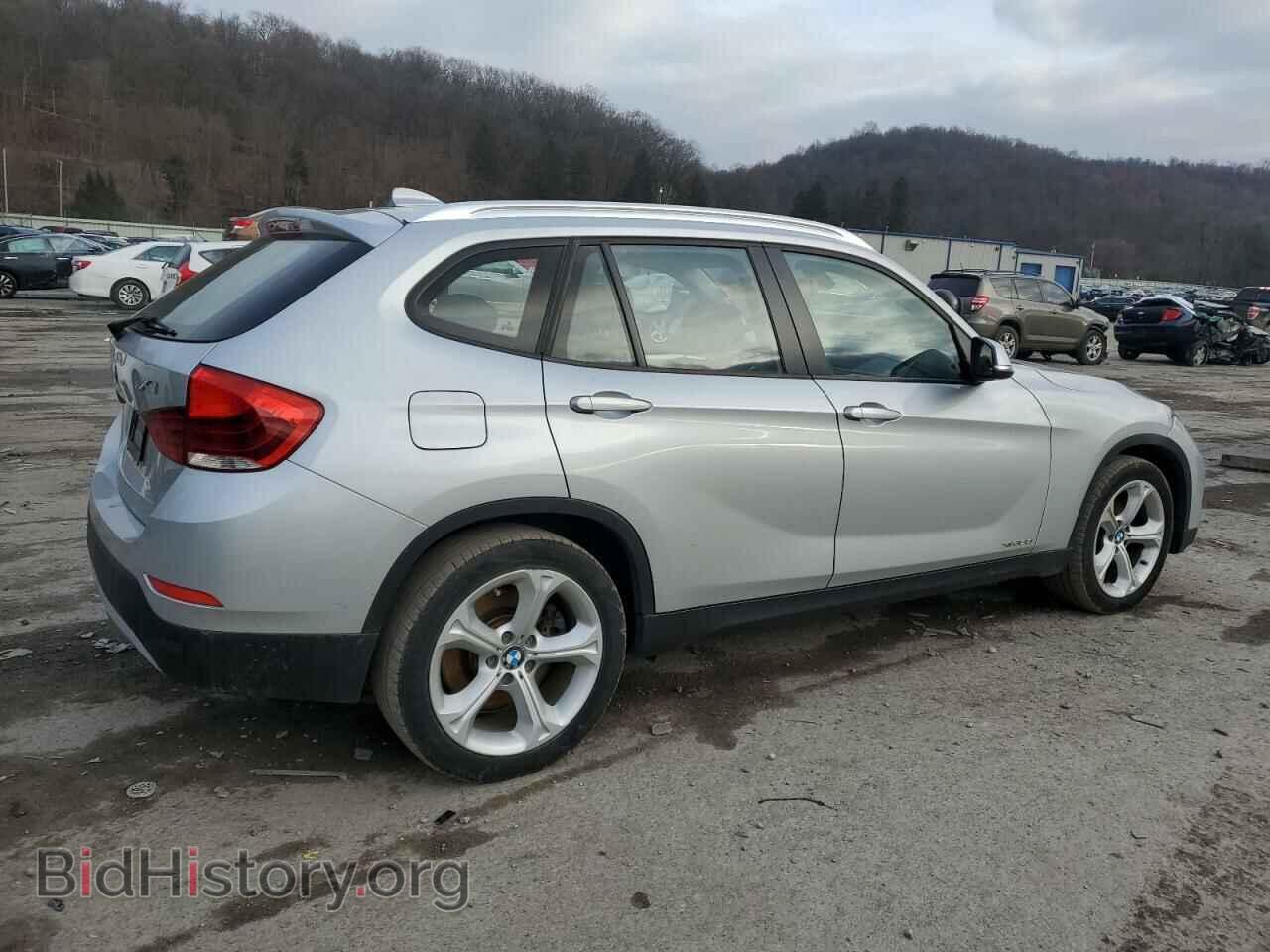 2015 BMW X1 - VIN: WBAVM5C59FVV93817 - Фото 3