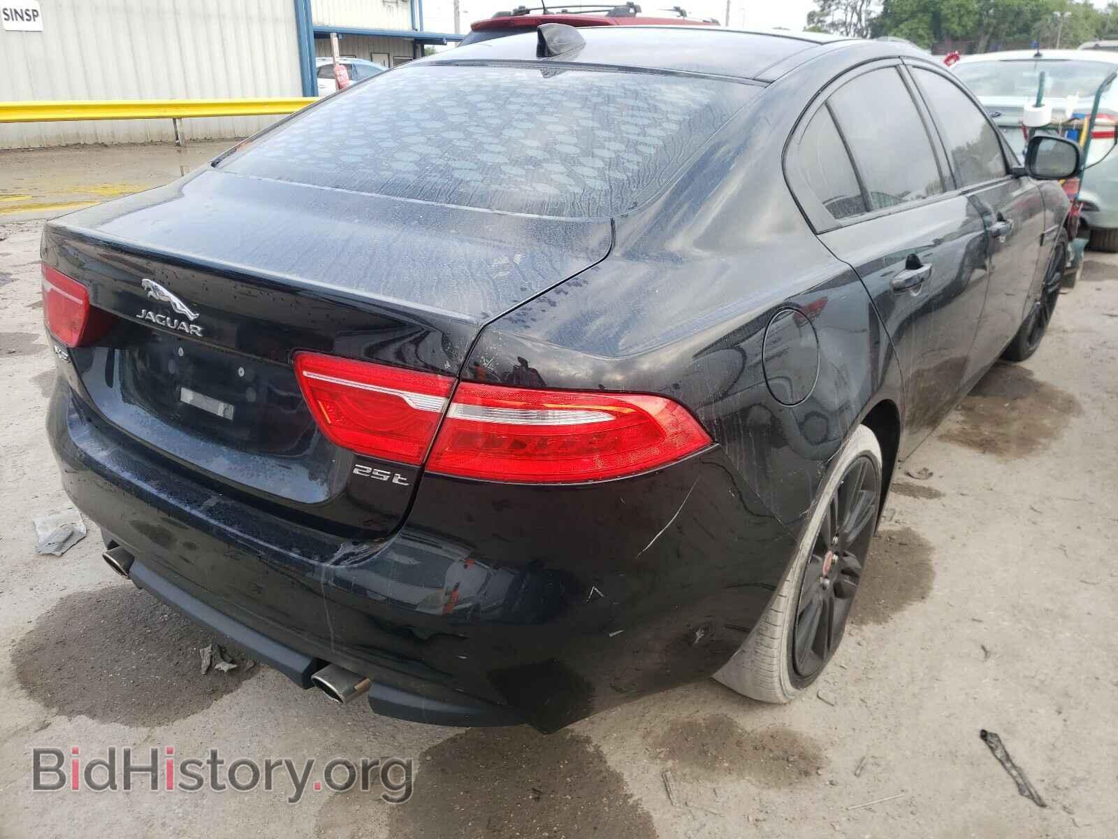 2017 JAGUAR XE - VIN: SAJAE4BG0HA957727 - Фото 4