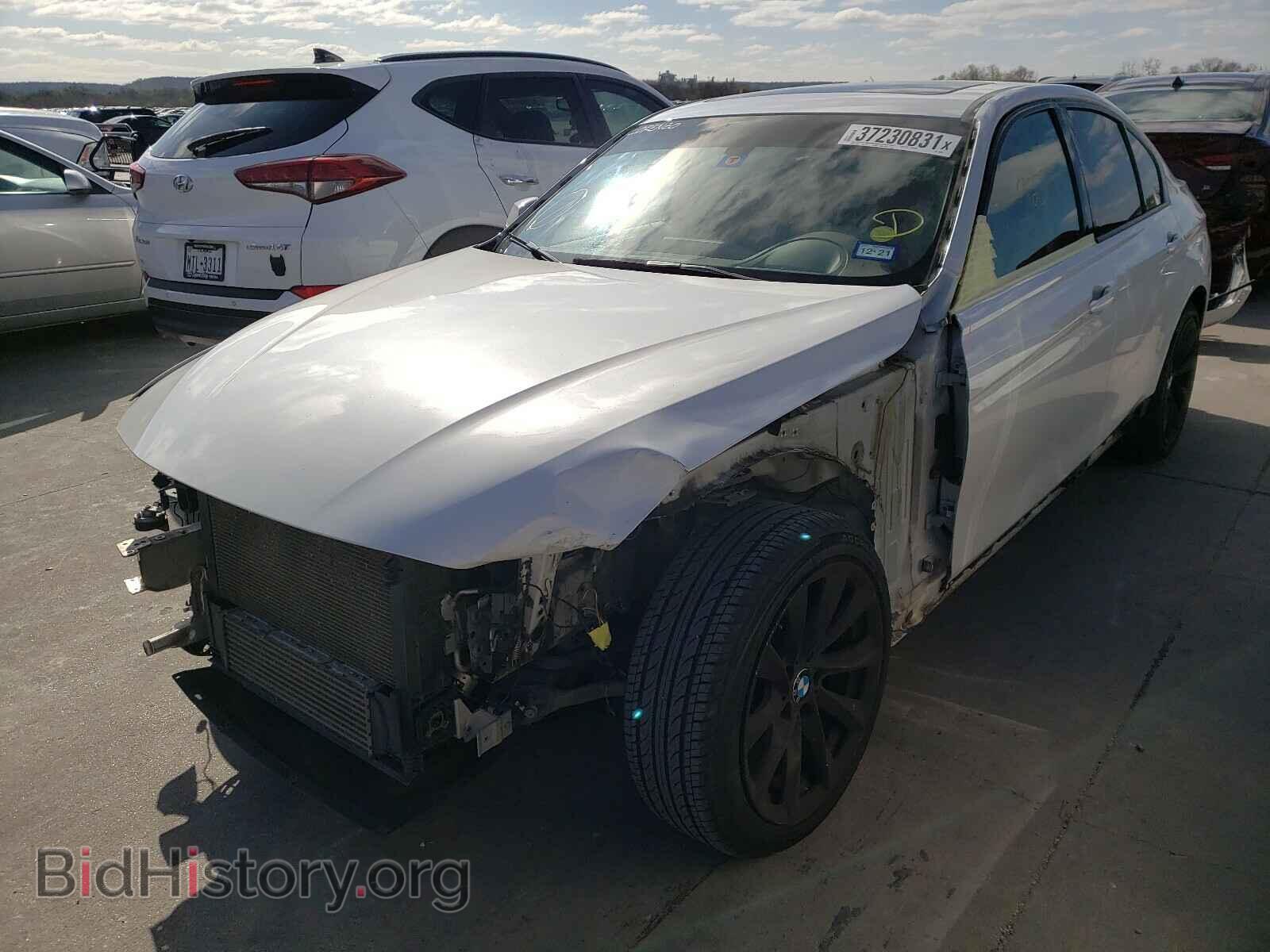 2012 BMW 3 SERIES - VIN: WBA3A5C56CF343019 - Фото 2