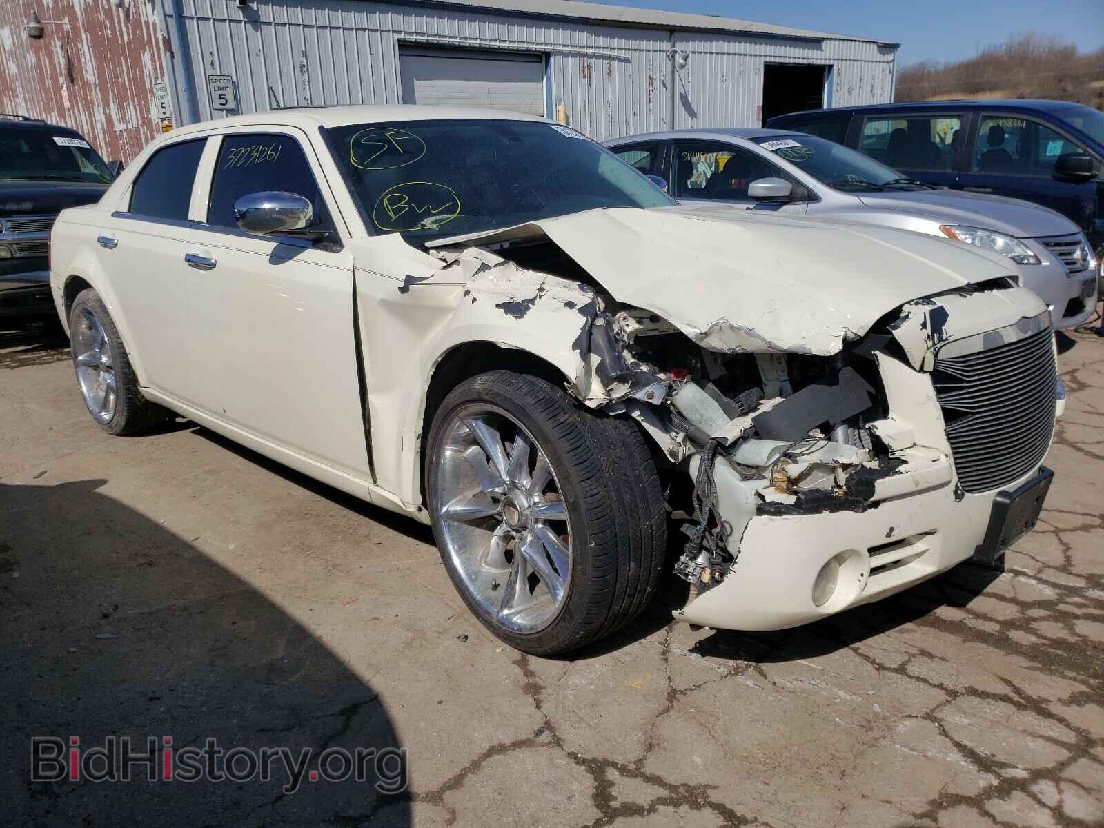 Фотография 2C3KA63H68H132170 - CHRYSLER 300 2008