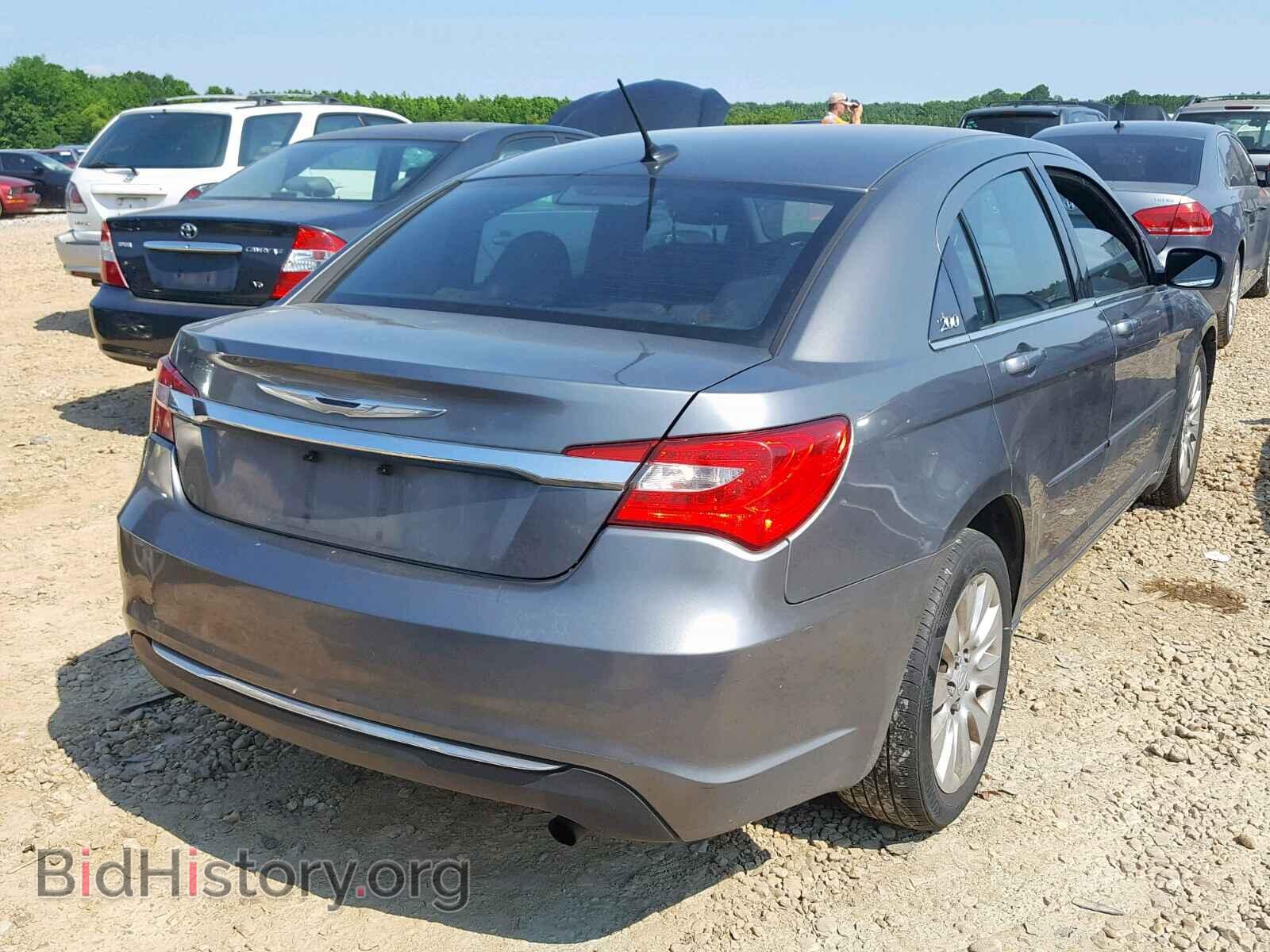 2013 CHRYSLER 200 - VIN: 1C3CCBAB3DN604686 - Фото 4