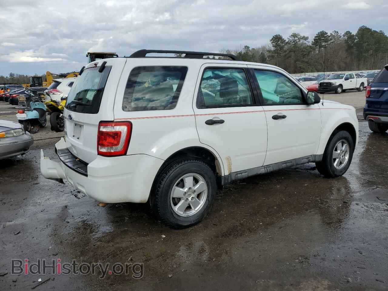 2011 FORD ESCAPE - VIN: 1FMCU9C73BKC30309 - Фото 3