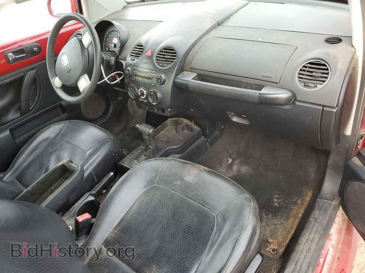 2010 VOLKSWAGEN BEETLE - VIN: 3VWPW3AG1AM000398 - Фото 8