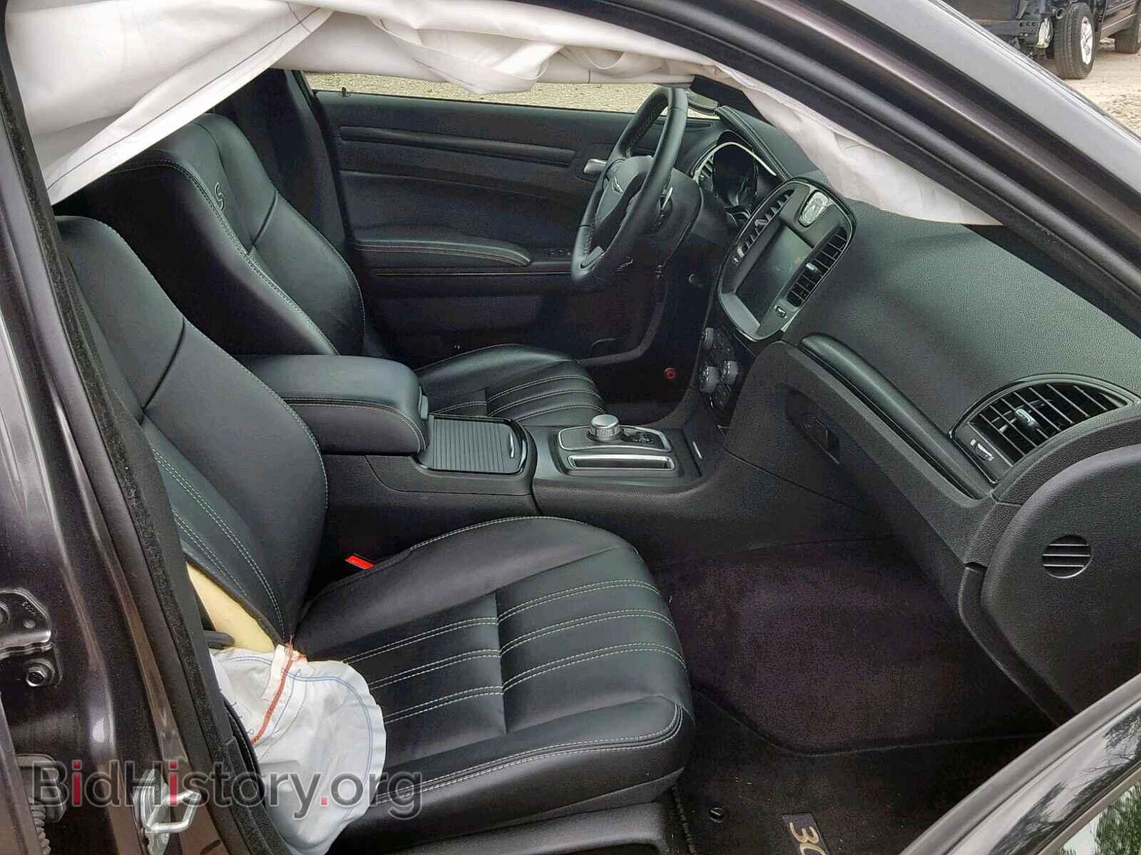 2016 CHRYSLER 300 - VIN: 2C3CCAGG0GH298671 - Фото 5
