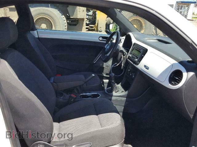 2014 VOLKSWAGEN BEETLE - VIN: 3VWHX7AT8EM607247 - Фото 5