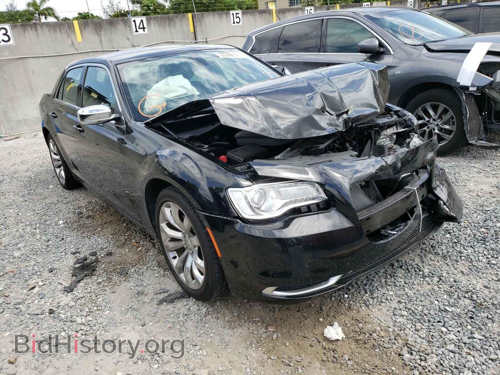 Фотография 2C3CCAAG7KH683016 - CHRYSLER 300 2019