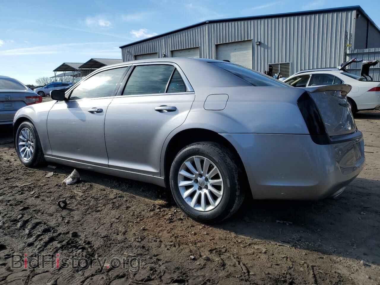 2013 CHRYSLER 300 - VIN: 2C3CCAAG7DH572372 - Фото 2