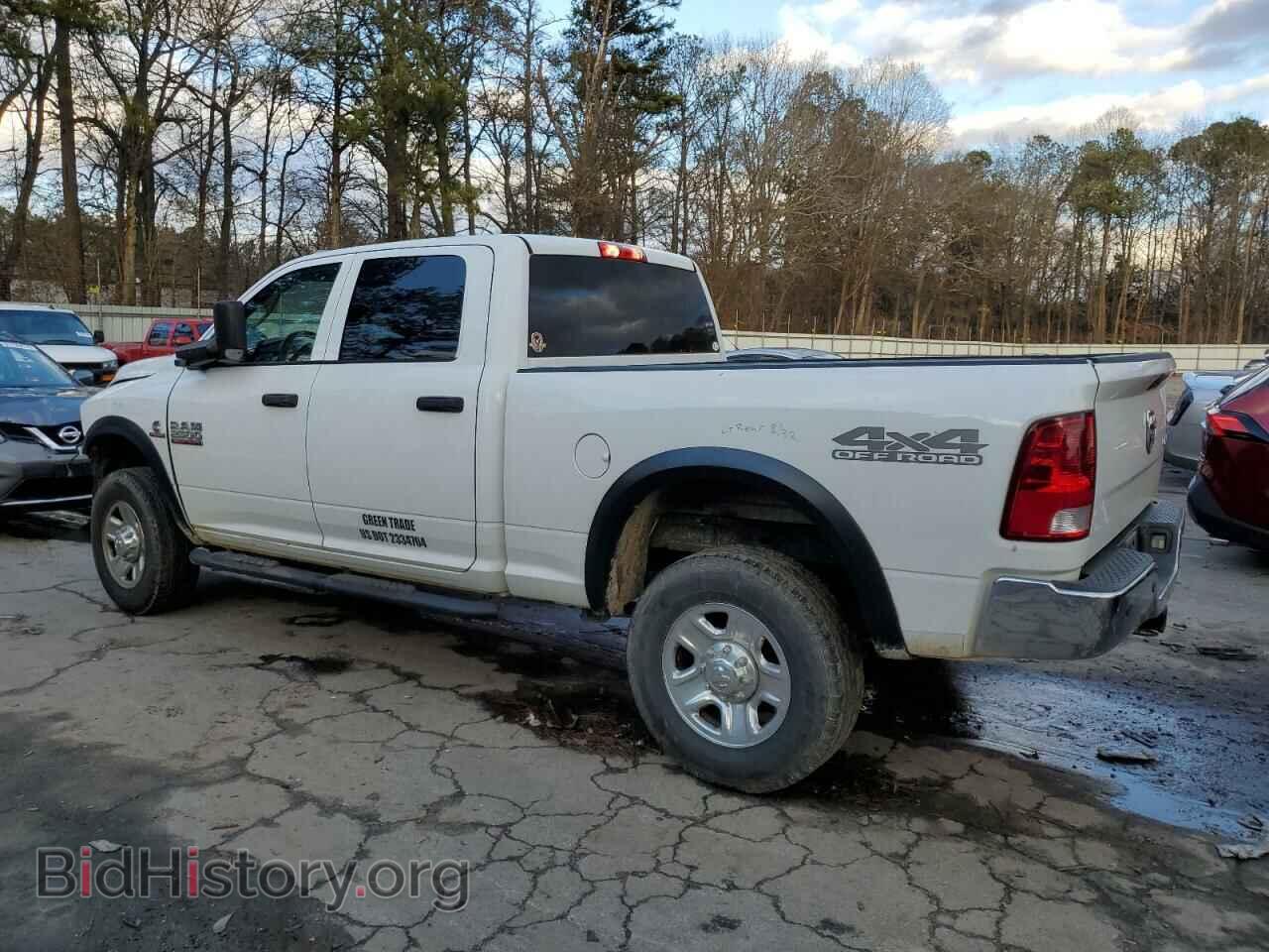2018 RAM All Models - VIN: 3C6UR5CL3JG160159 - Photo 2