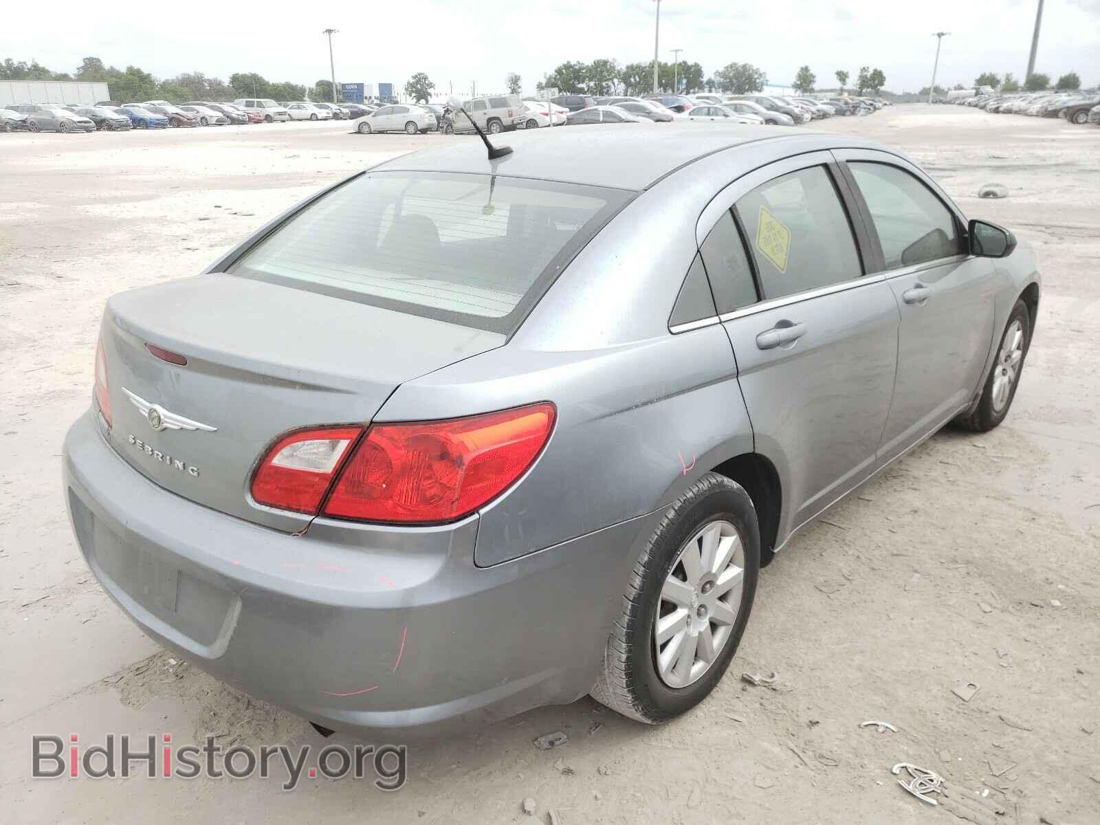 2010 CHRYSLER SEBRING - VIN: 1C3CC4FB5AN191136 - Фото 4