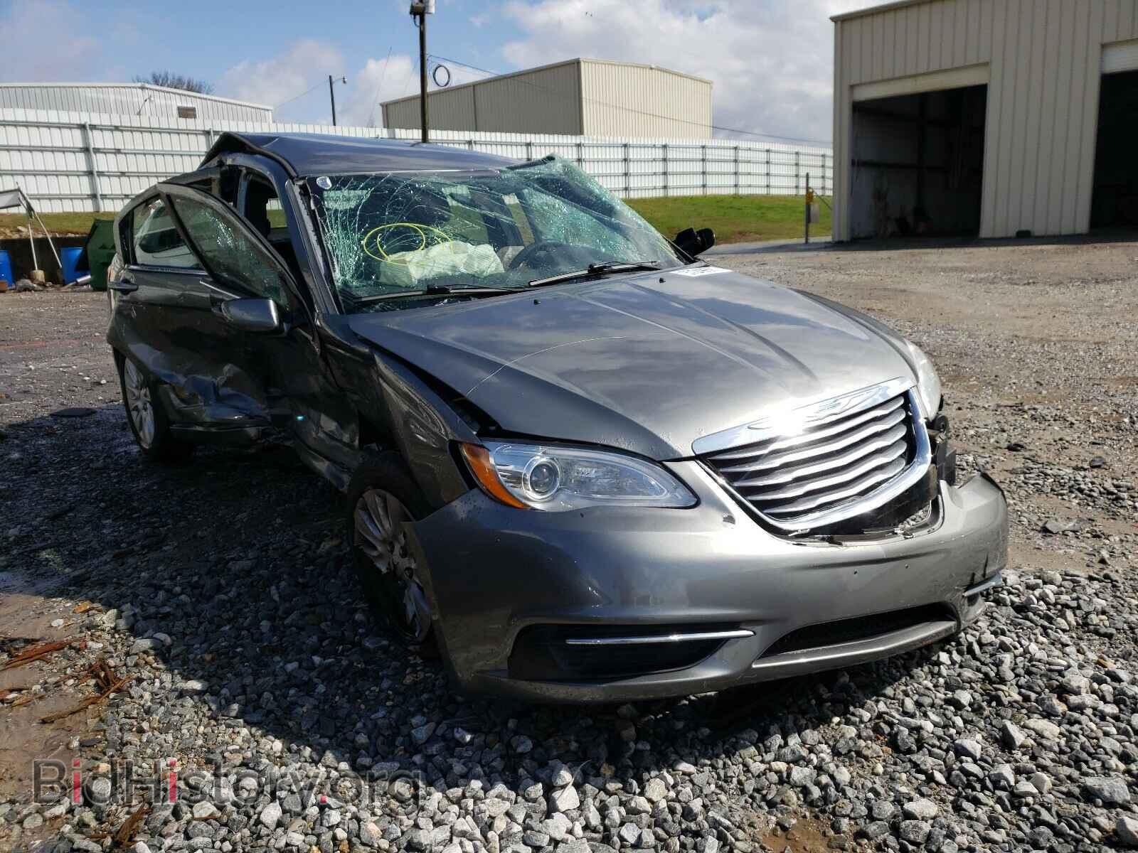 Photo 1C3BC4FB3BN590348 - CHRYSLER 200 2011