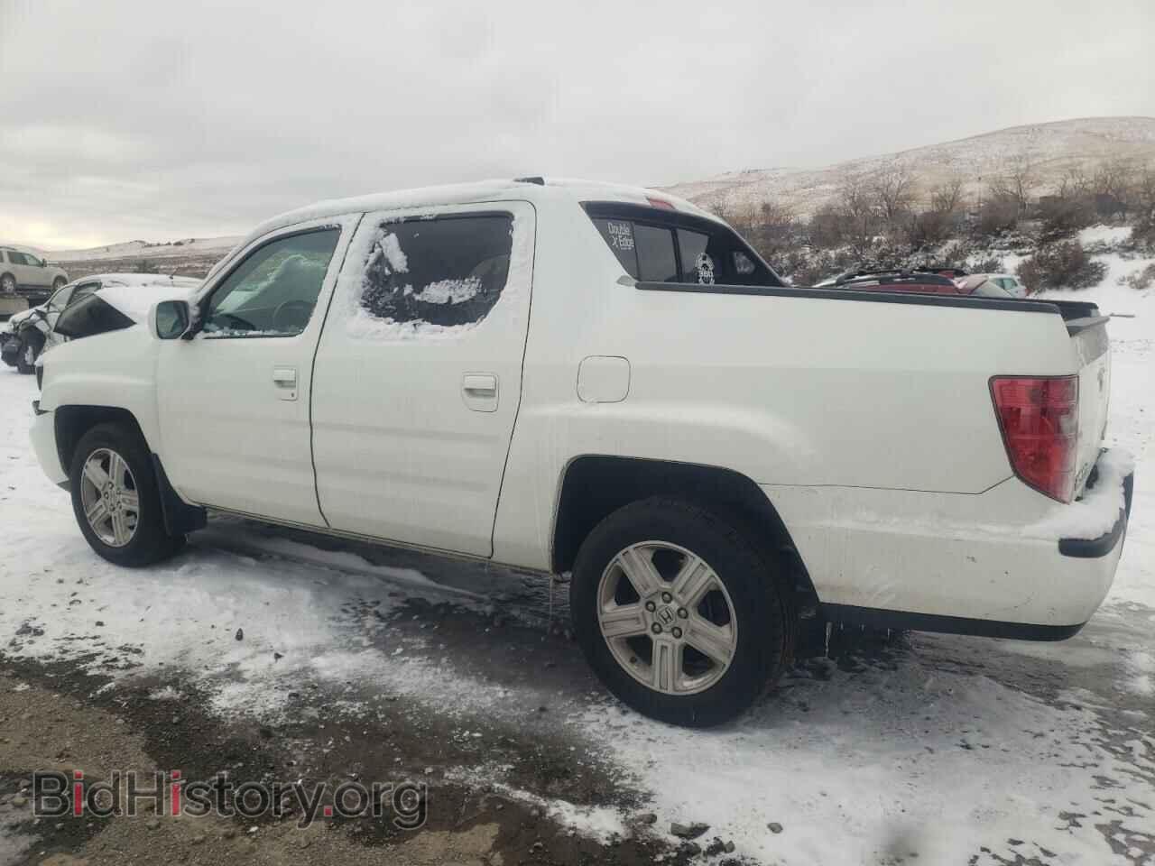 2011 HONDA RIDGELINE - VIN: 5FPYK1F5XBB003490 - Фото 2