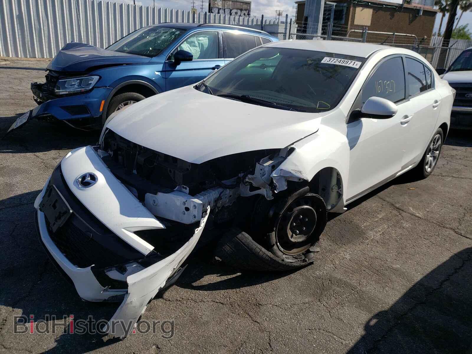 2011 MAZDA 3 - VIN: JM1BL1UG2B1479581 - Фото 2