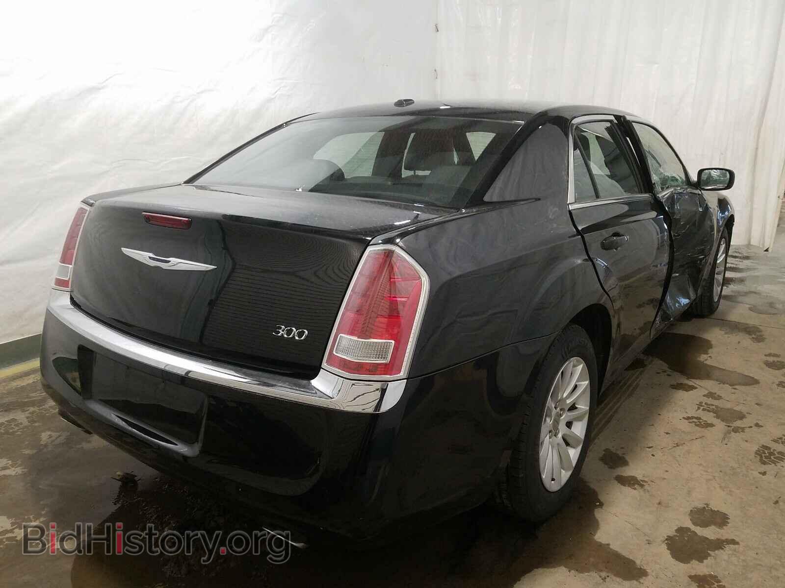 2013 CHRYSLER 300 - VIN: 2C3CCAAGXDH572883 - Фото 4