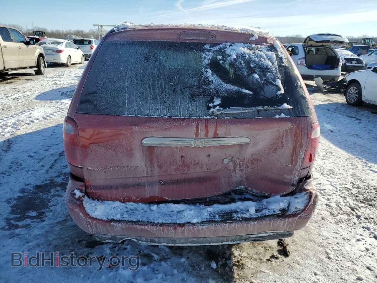 2006 CHRYSLER MINIVAN - VIN: 2A4GP44R56R831724 - Фото 6