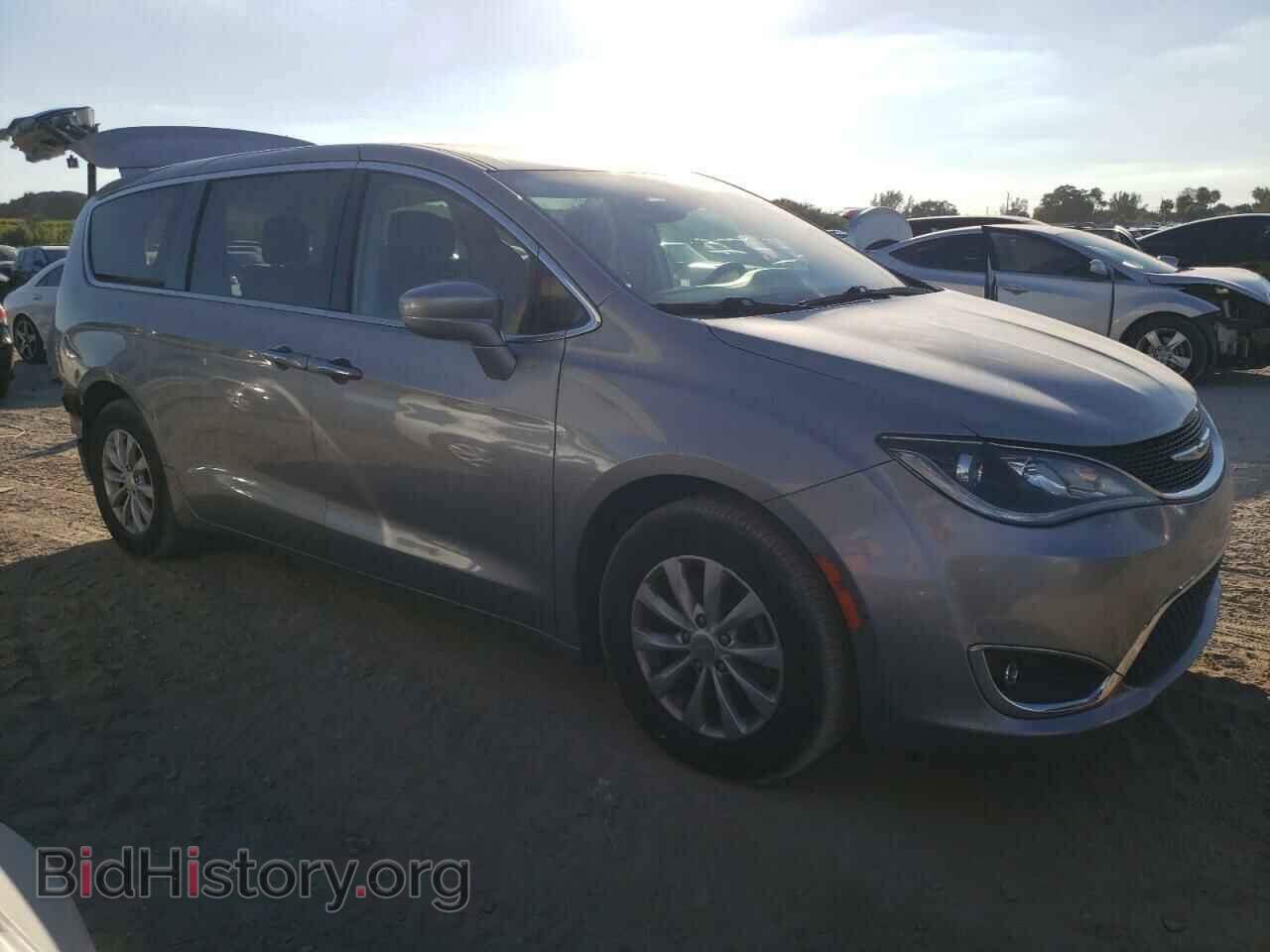 2019 CHRYSLER PACIFICA - VIN: 2C4RC1FGXKR609954 - Photo 4