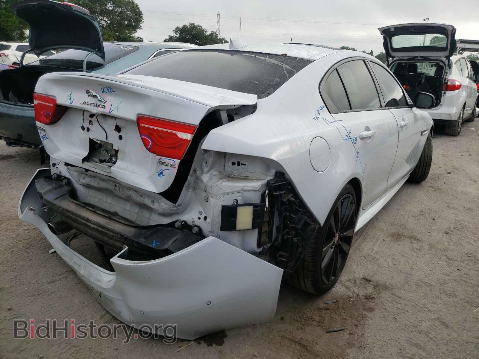2017 JAGUAR XE - VIN: SAJAF4BVXHA962767 - Фото 4