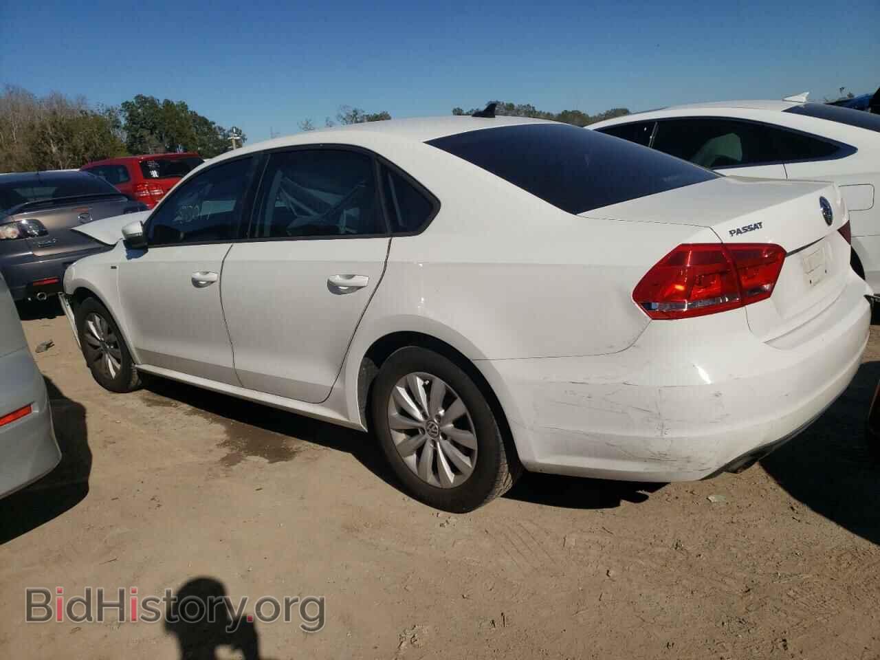 2015 VOLKSWAGEN PASSAT - VIN: 1VWAT7A33FC006232 - Фото 2