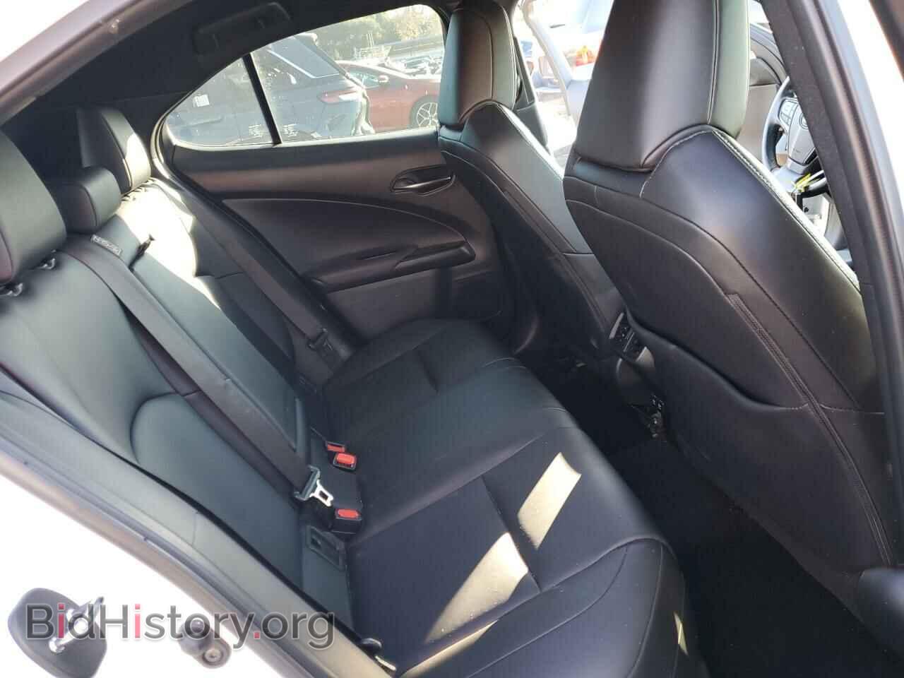 2019 LEXUS UX 200 - VIN: JTHY3JBH0K2017373 - Фото 11