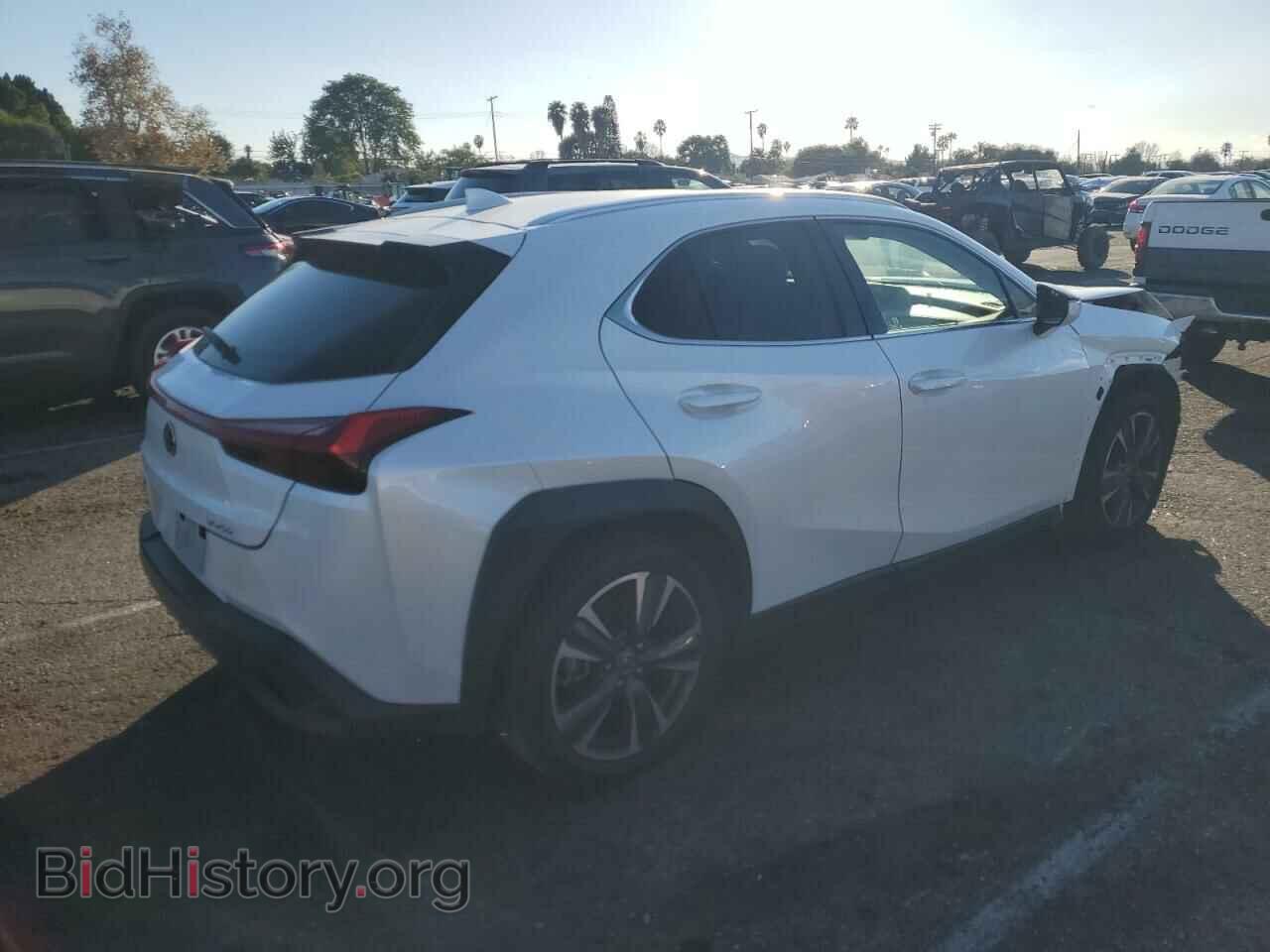 2019 LEXUS UX 200 - VIN: JTHY3JBH0K2017373 - Фото 3