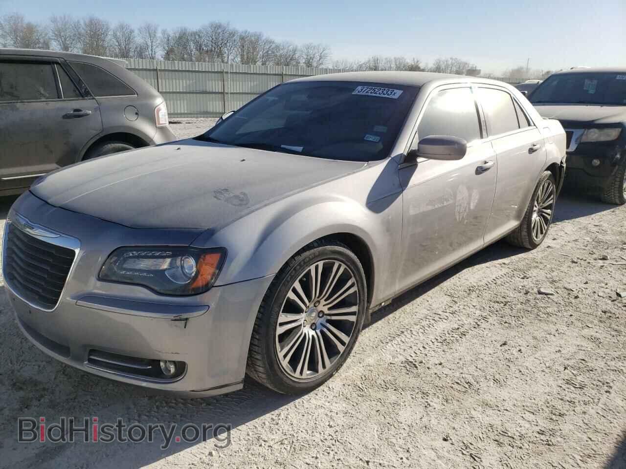 Фотография 2C3CCABT5DH651597 - CHRYSLER 300 2013