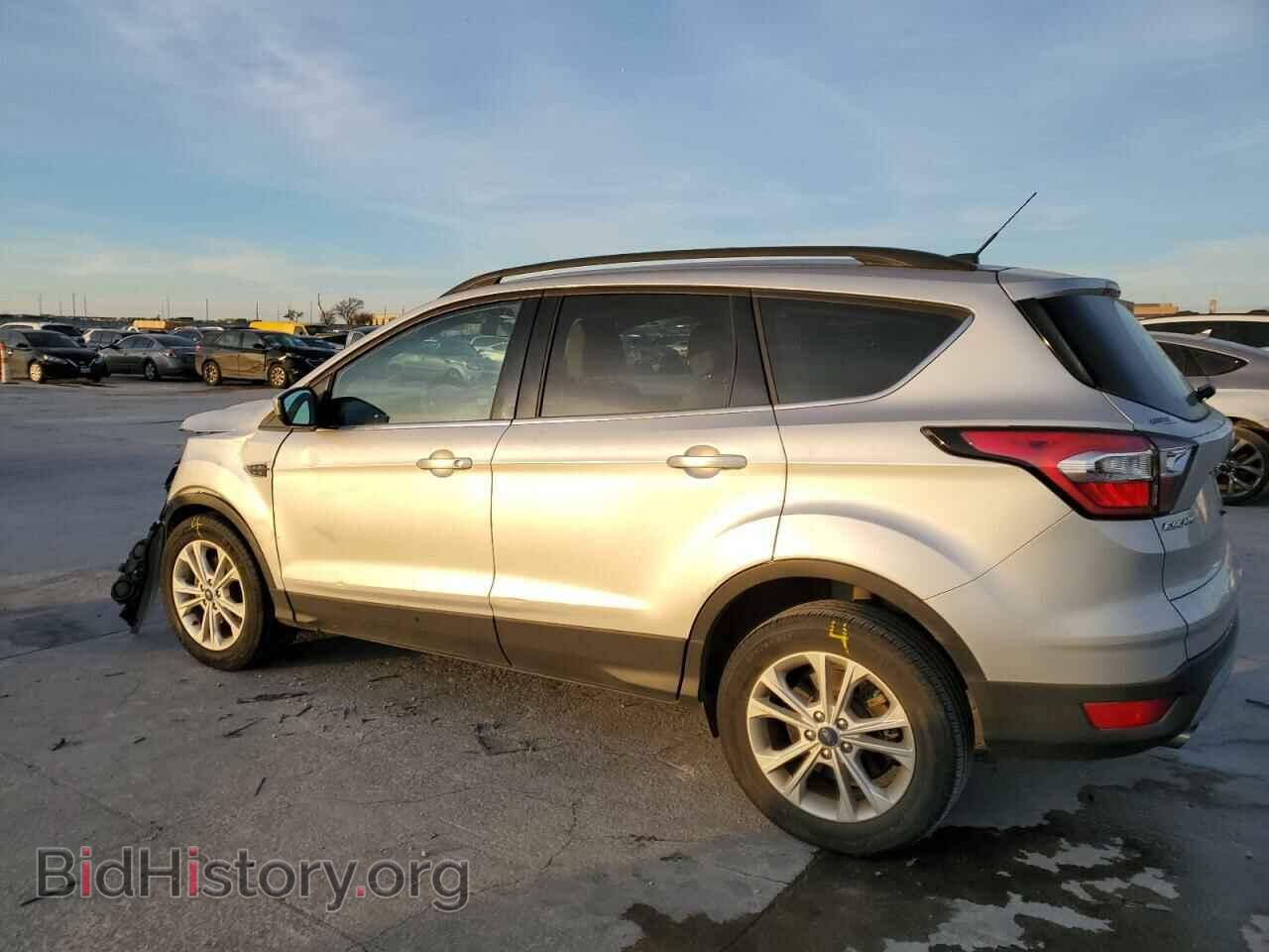 2017 FORD ESCAPE - VIN: 1FMCU0GD2HUB82827 - Фото 2