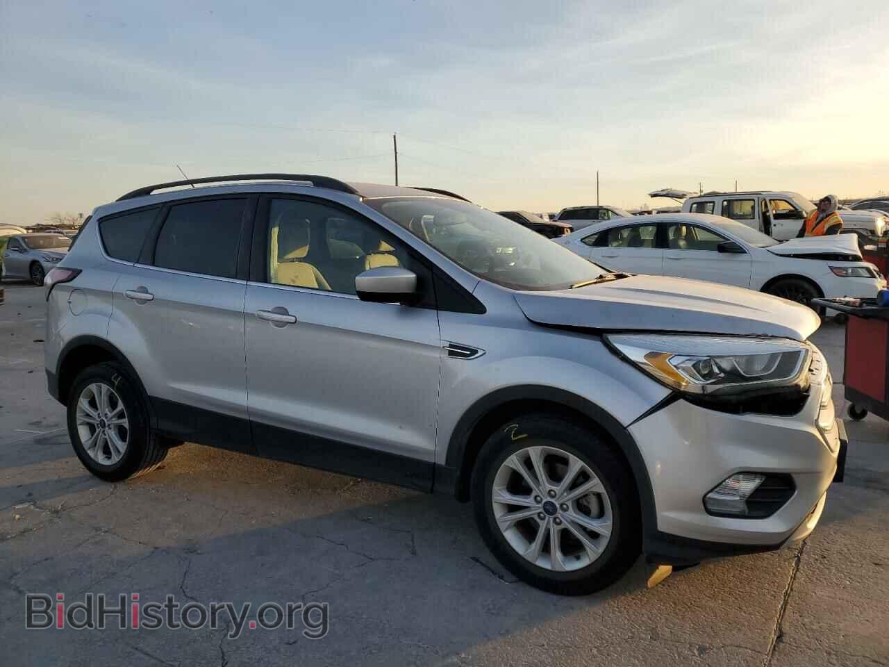2017 FORD ESCAPE - VIN: 1FMCU0GD2HUB82827 - Фото 4