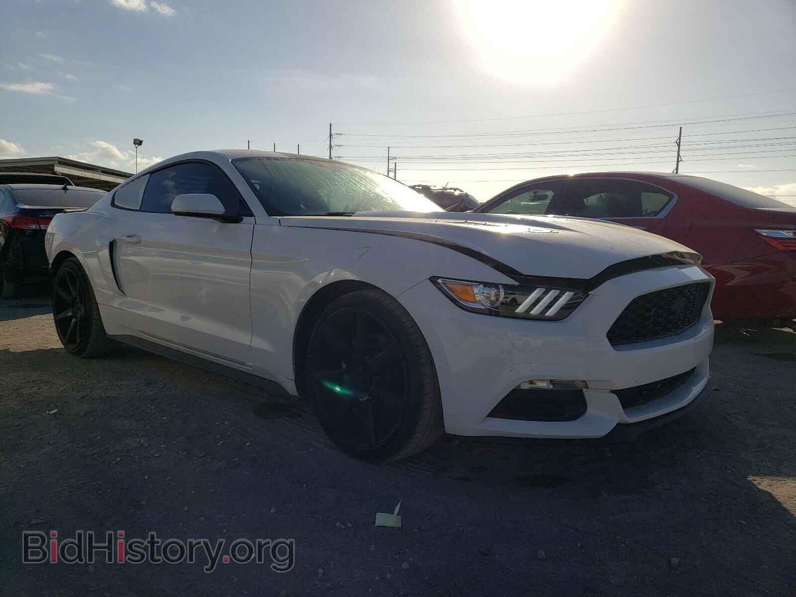 Photo 1FA6P8AM2G5301555 - FORD MUSTANG 2016