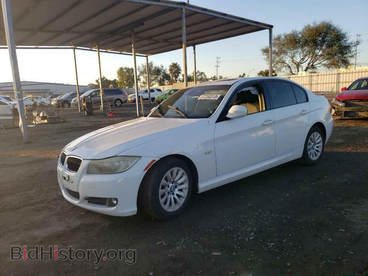 Photo WBAPH57589NL79655 - BMW 3 SERIES 2009