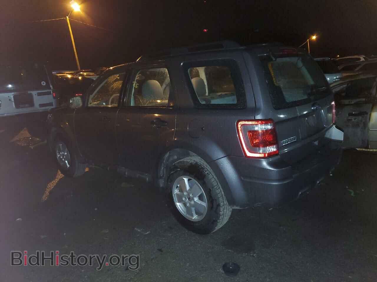 2011 FORD ESCAPE - VIN: 1FMCU0C78BKA91807 - Фото 2
