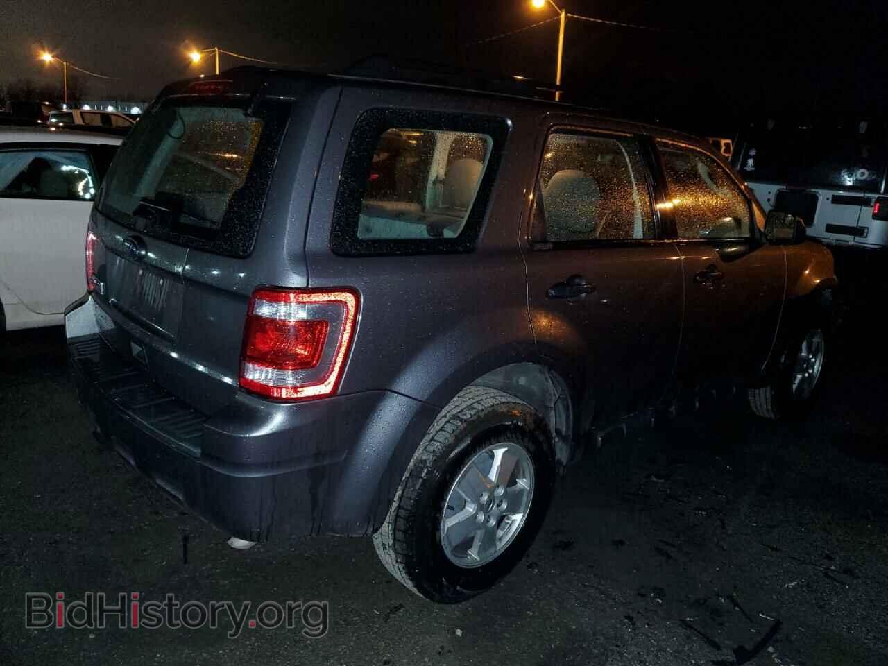 2011 FORD ESCAPE - VIN: 1FMCU0C78BKA91807 - Фото 3