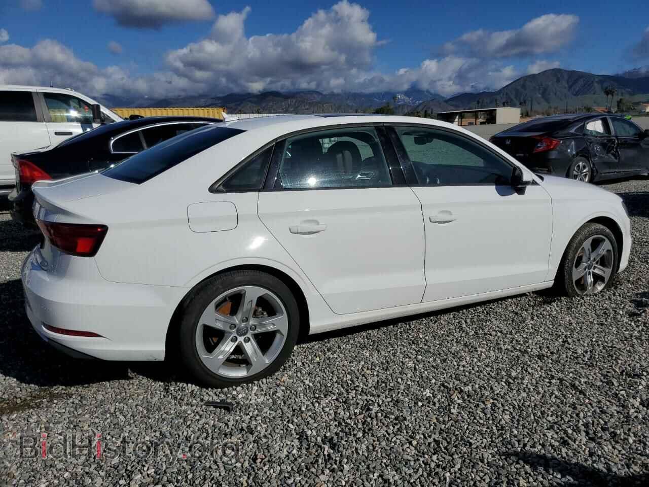 2018 AUDI A3 - VIN: WAUAUHFF0J1055253 - Фото 3