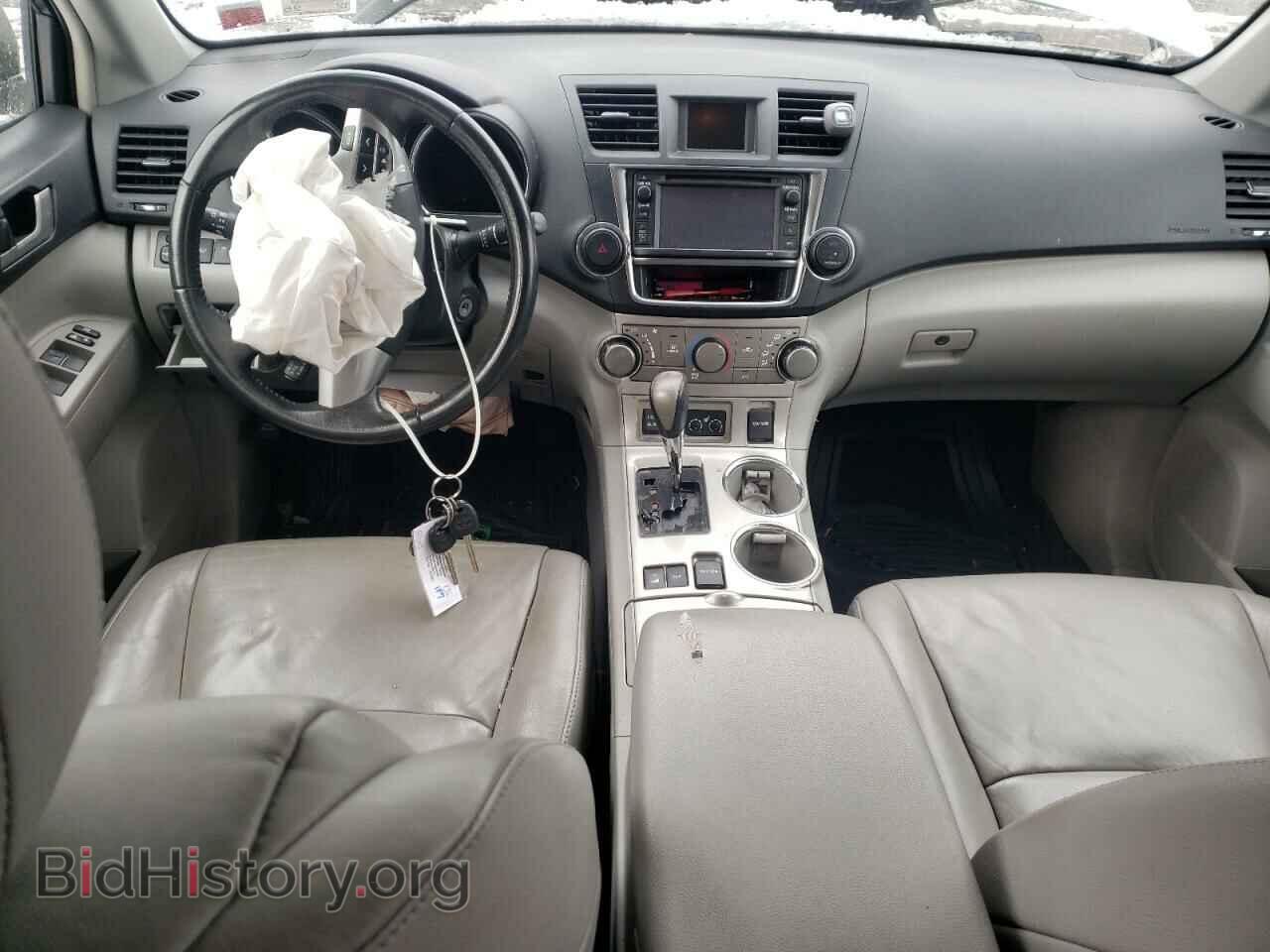 2013 TOYOTA HIGHLANDER - VIN: 5TDBK3EH7DS206079 - Фото 8