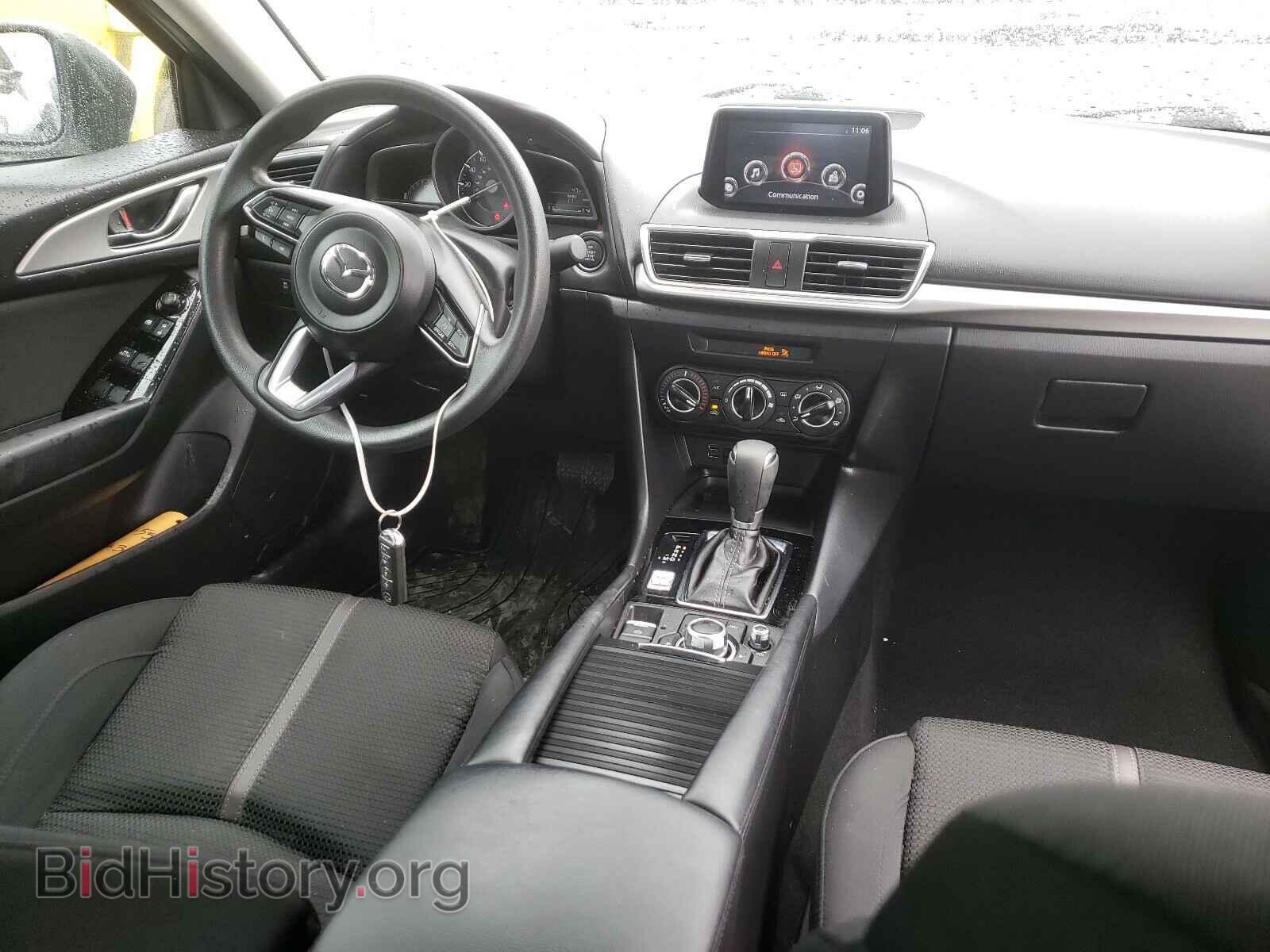 2018 MAZDA 3 - VIN: 3MZBN1U78JM175020 - Фото 9