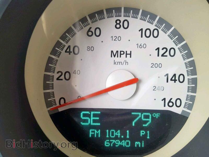2010 Dodge CHALLENGER (VIN 2B3CJ5DTXAH195082) — photo 8 of 10
