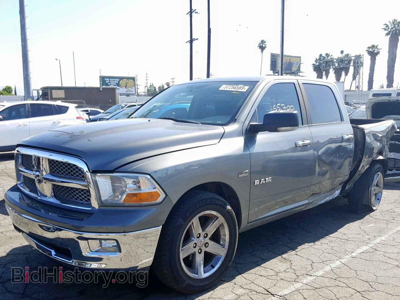 2010 DODGE RAM 1500 - VIN: 1D7RB1CT6AS245748 - Фото 2