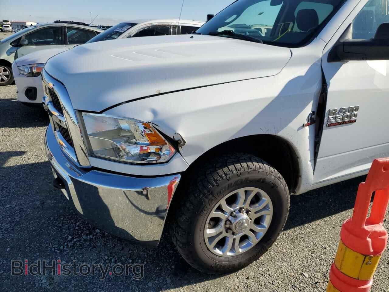2018 RAM 2500 - VIN: 3C6UR4CL0JG215306 - Фото 9
