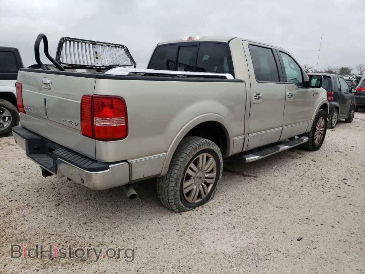 2006 LINCOLN MARK LT - VIN: 5LTPW18596FJ24192 - Фото 3