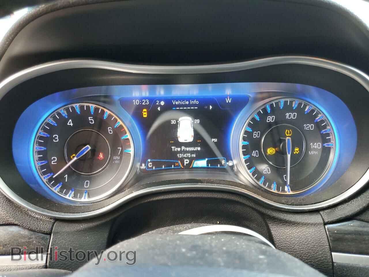 2016 CHRYSLER 300 - VIN: 2C3CCAAG1GH219534 - Фото 9