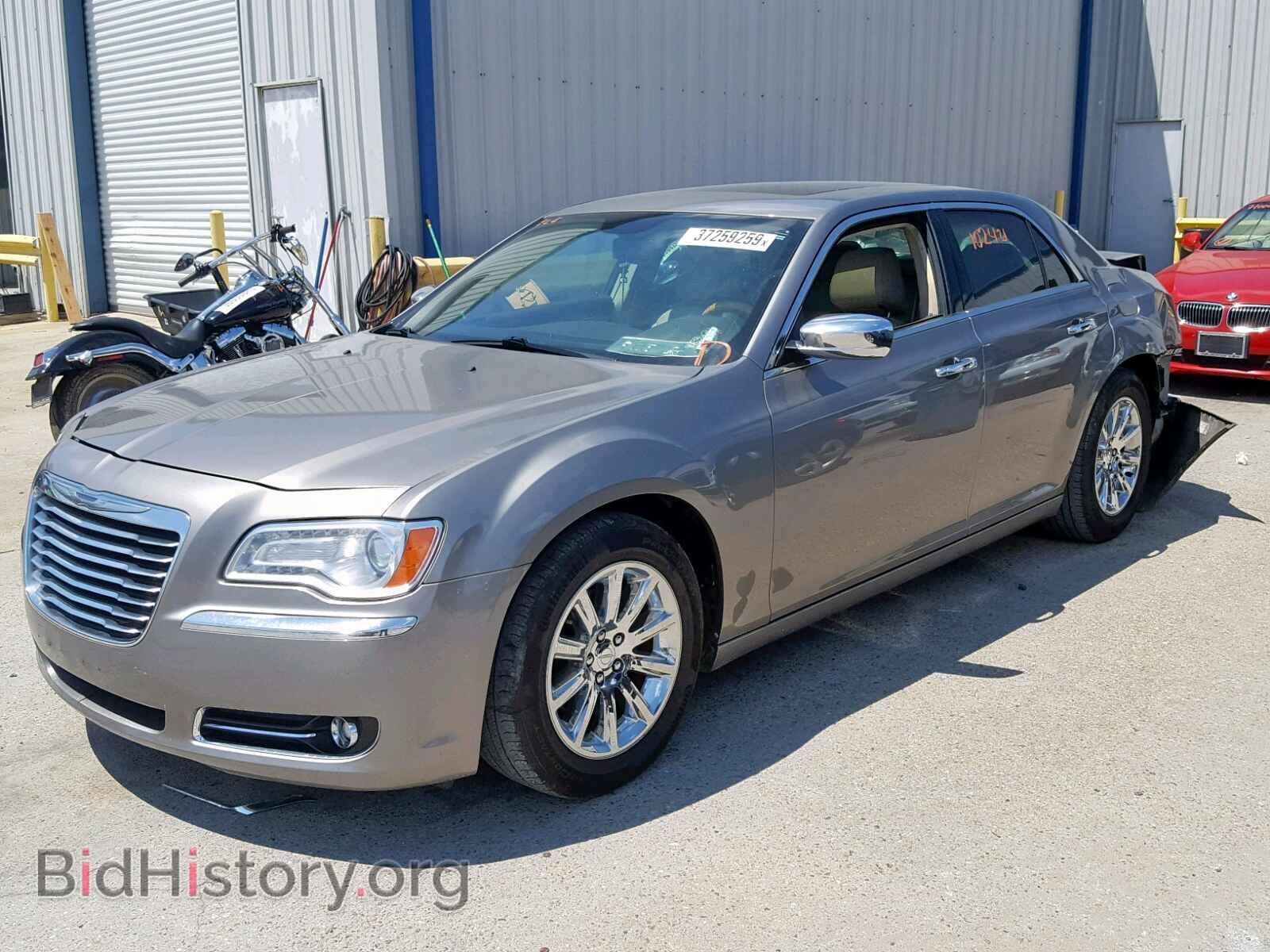 2014 CHRYSLER 300 - VIN: 2C3CCAEG3EH280259 - Фото 2