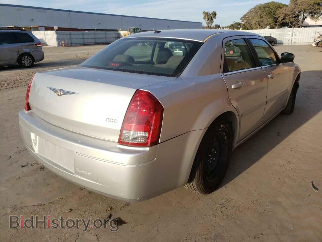 2006 CHRYSLER 300 - VIN: 2C3KA43R86H367454 - Фото 4