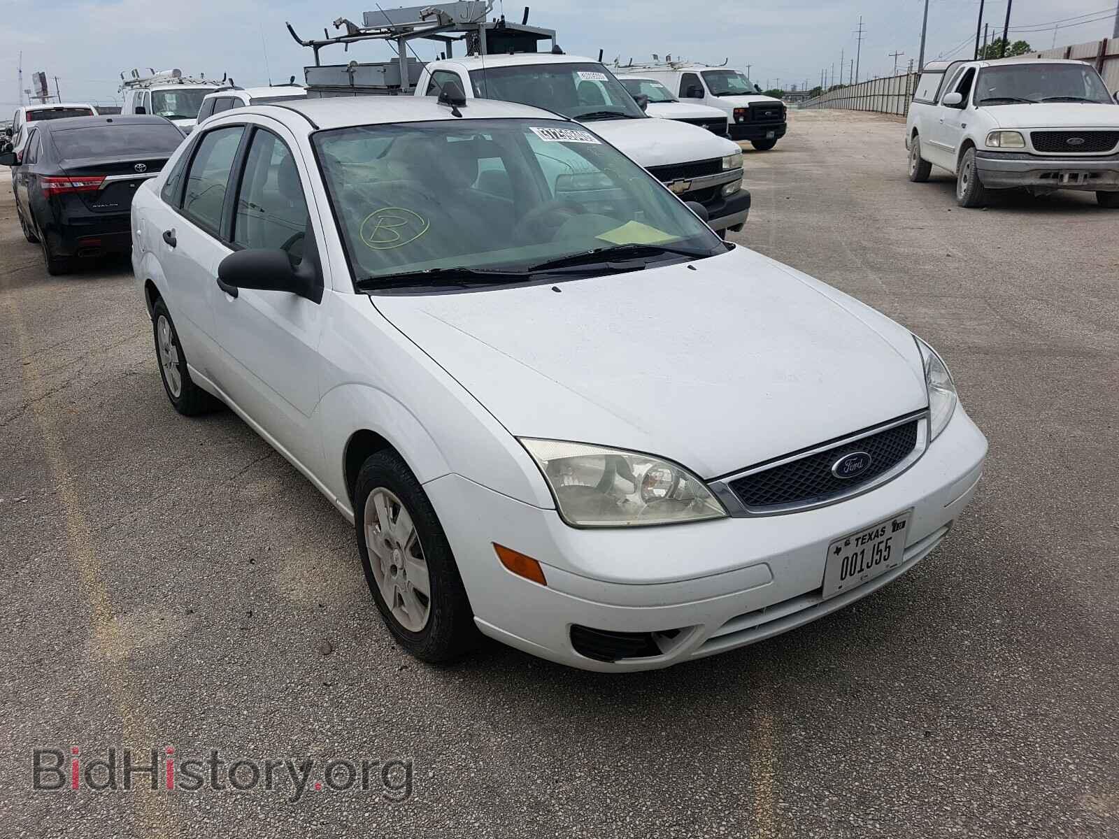 Photo 1FAHP34N07W294101 - FORD FOCUS 2007