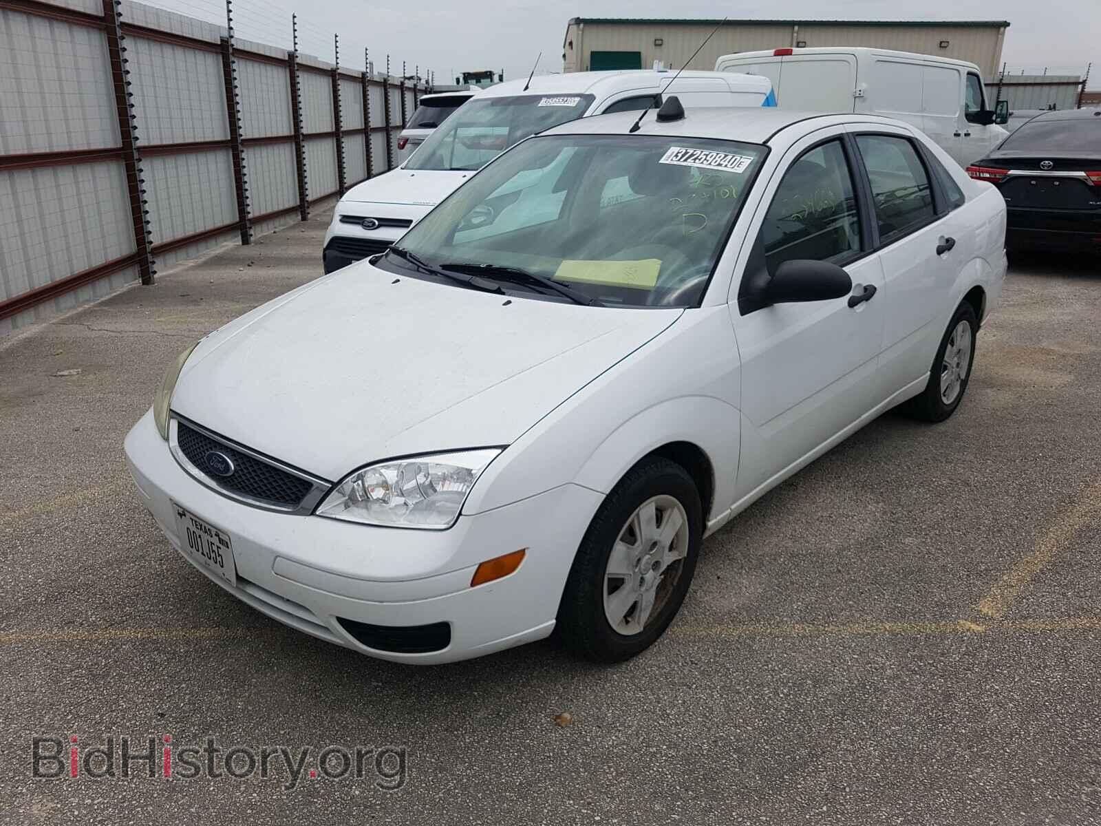 2007 FORD FOCUS - VIN: 1FAHP34N07W294101 - Фото 2