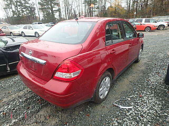 2010 NISSAN VERSA - VIN: 3N1BC1AP2AL378099 - Фото 4