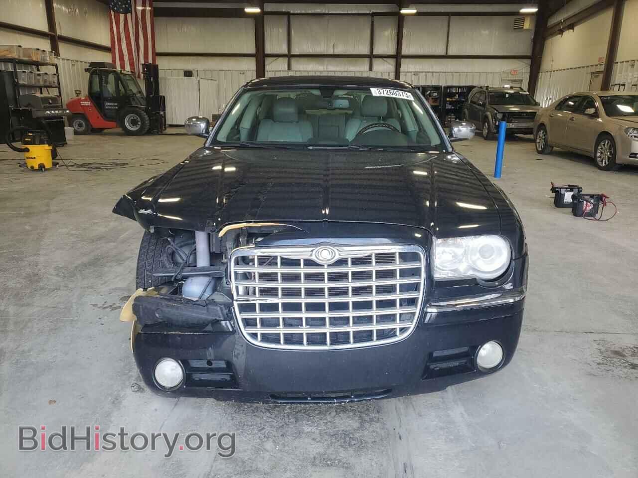 2006 CHRYSLER 300 - VIN: 2C3KA63H46H409184 - Фото 5