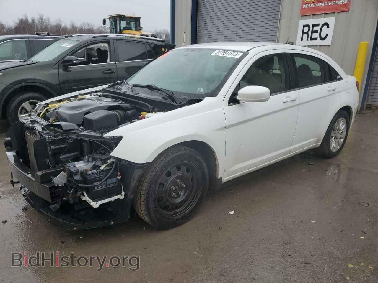 Photo 1C3BC4FG3BN547401 - CHRYSLER 200 2011