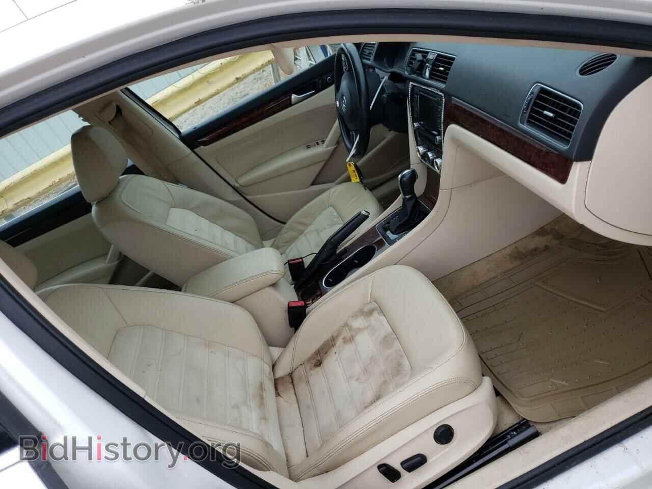2013 VOLKSWAGEN PASSAT - VIN: 1VWCH7A33DC082105 - Фото 5