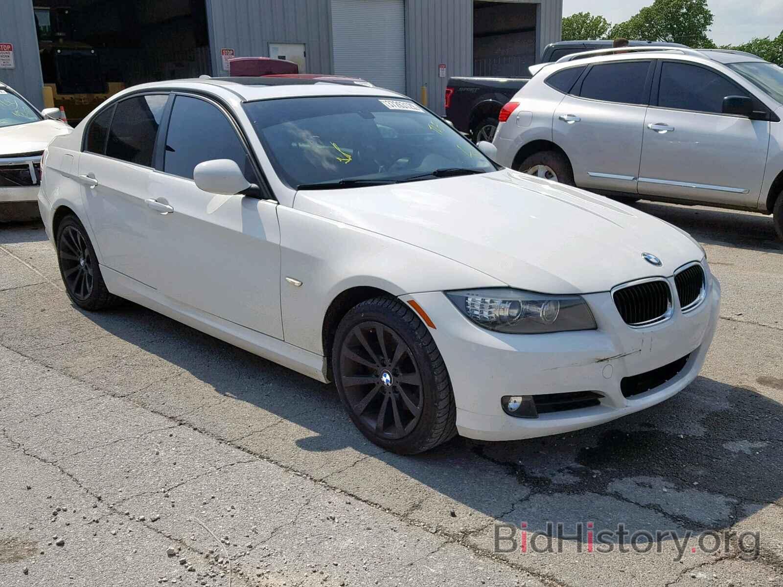 Photo WBAPH7C52BE682082 - BMW 328 I 2011