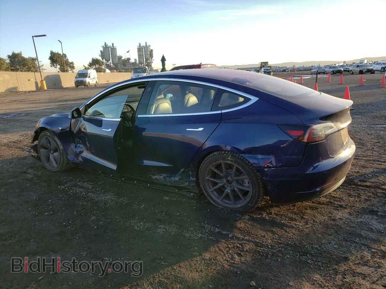2018 TESLA MODEL 3 - VIN: 5YJ3E1EA7JF040682 - Фото 2